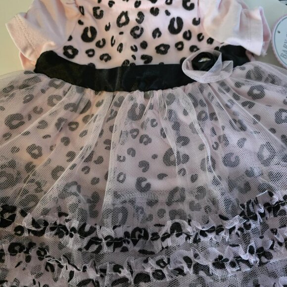 NWT Baby's Frilly Dress with diaper cover - Picture 2 of 5
